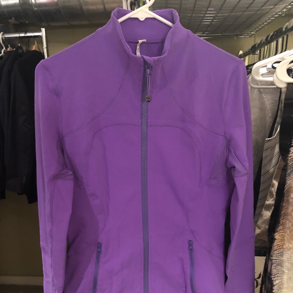 Lululemon jacket - size 8 purple